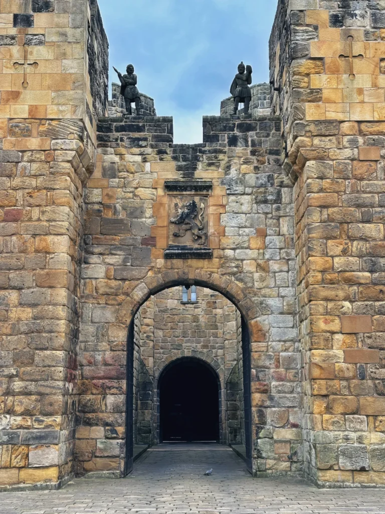 alnwick castle uk
